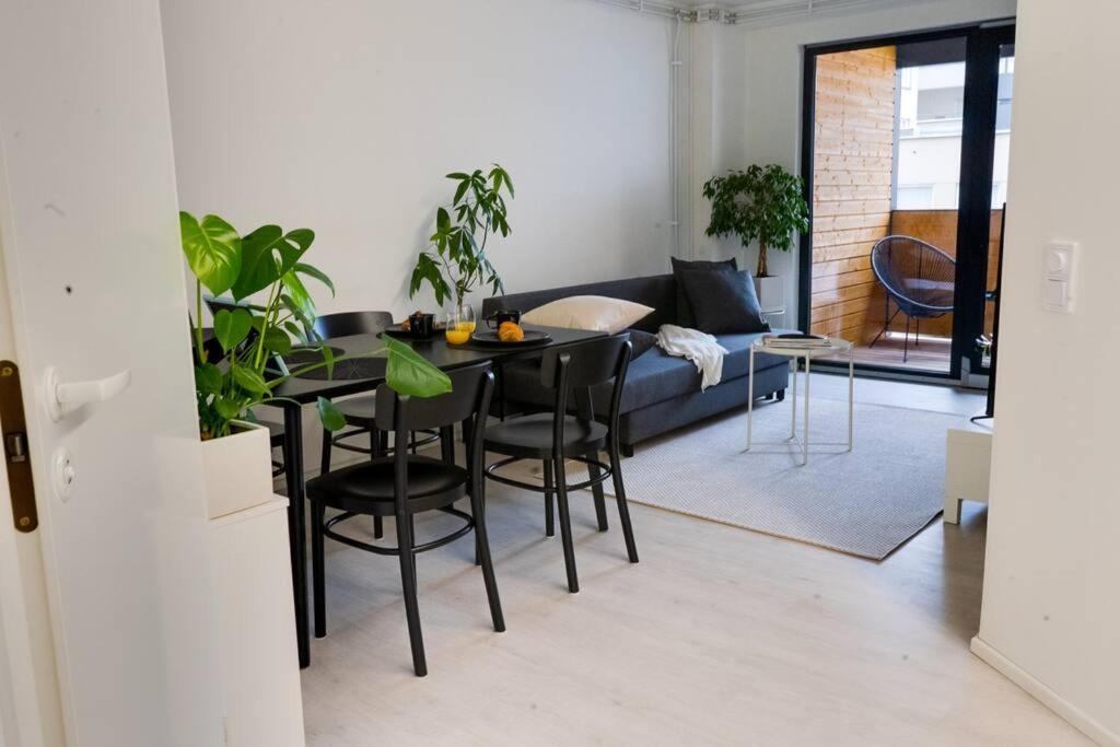 Ferienwohnung 3H,K,P - Keskellae Tamperetta Kaunis Parvekkeellinen Uusittu Kolmio Exterior foto