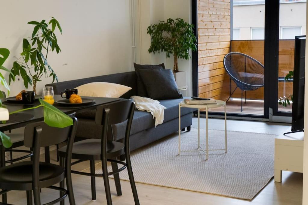 Ferienwohnung 3H,K,P - Keskellae Tamperetta Kaunis Parvekkeellinen Uusittu Kolmio Exterior foto