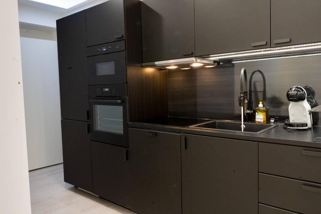 Ferienwohnung 3H,K,P - Keskellae Tamperetta Kaunis Parvekkeellinen Uusittu Kolmio Exterior foto